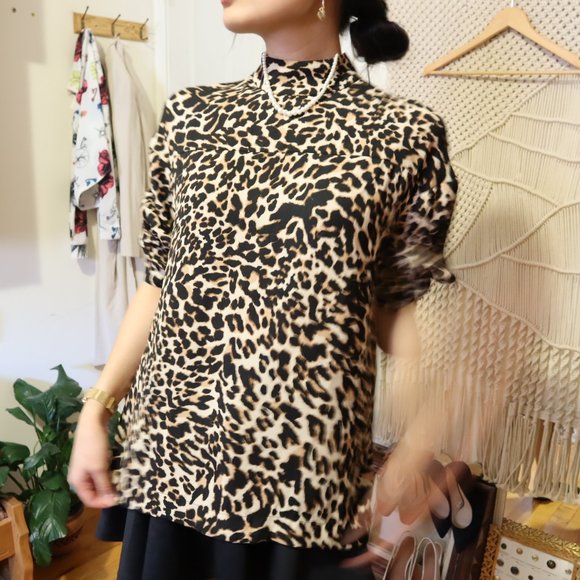 ZARA ANIMAL PRINT TURTLENECK BLOUSE XS/SMALL - Picture 6 of 8